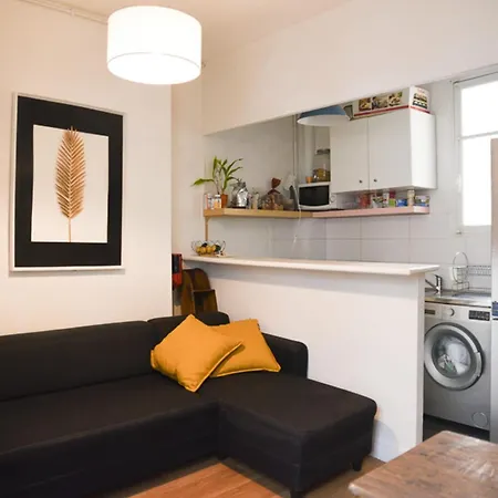 Apartment In The Heart Of The 10th Paris